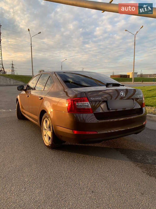 Ліфтбек Skoda Octavia 2014 в Дніпрі