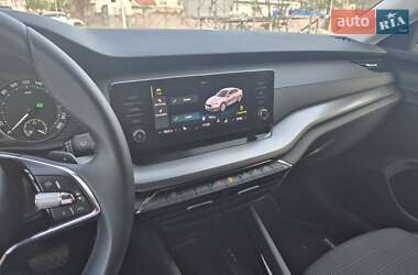 Ліфтбек Skoda Octavia 2023 в 