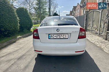 Лифтбек Skoda Octavia 2012 в 