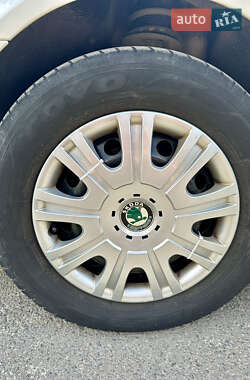 Лифтбек Skoda Octavia 2012 в 