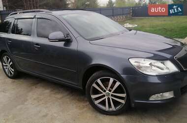 Универсал Skoda Octavia 2010 в Вараше