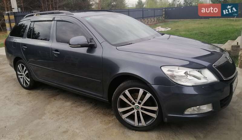 Универсал Skoda Octavia 2010 в Вараше