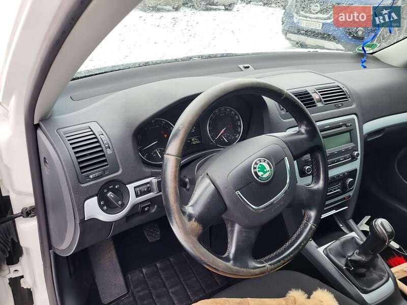 Универсал Skoda Octavia 2011 в Полтаве фото 18 Универсал Skoda Octavia 2011 в Полтаве