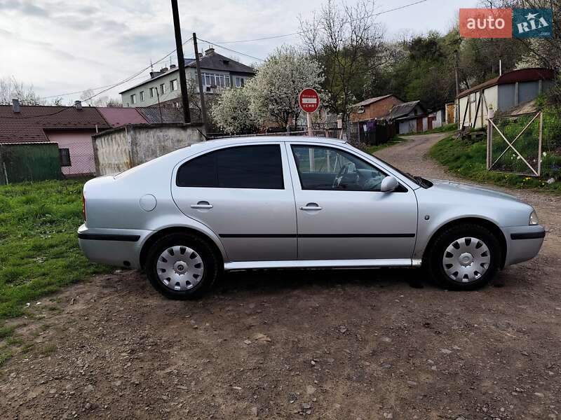 Лифтбек Skoda Octavia 2008 в Львове