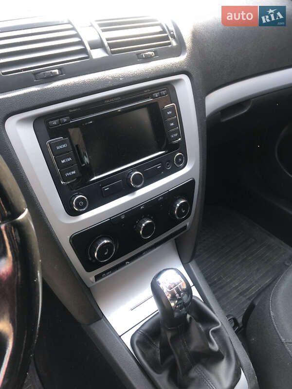 Універсал Skoda Octavia 2010 в Цумані