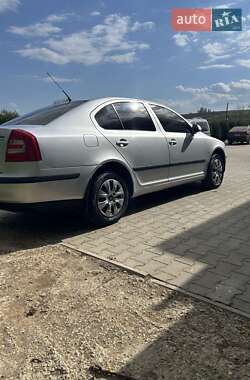 Ліфтбек Skoda Octavia 2004 в 