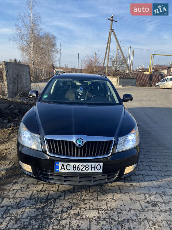 Універсал Skoda Octavia 2012 в 