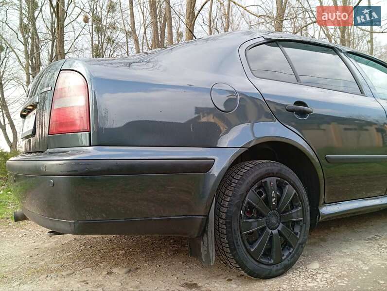 Ліфтбек Skoda Octavia 2000 в Стрию