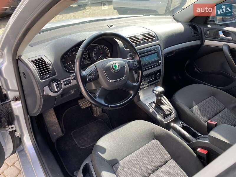 Ліфтбек Skoda Octavia 2010 в Львові