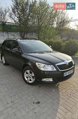 Универсал Skoda Octavia 2012 в 
