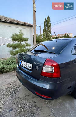 Лифтбек Skoda Octavia 2011 в 