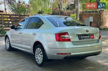Ліфтбек Skoda Octavia 2017 в 