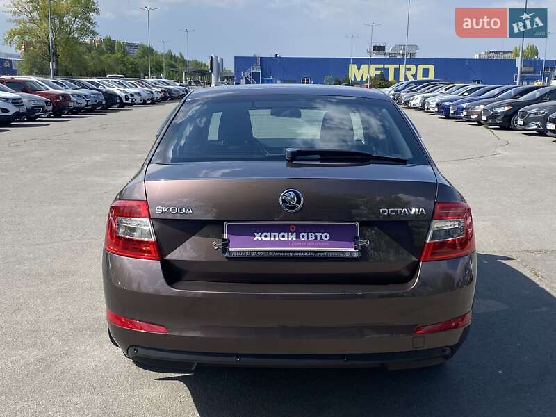 Лифтбек Skoda Octavia 2015 в Днепре