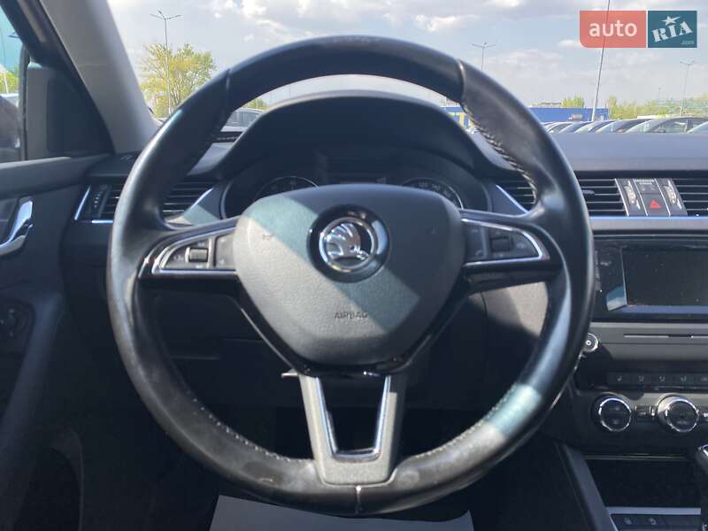 Лифтбек Skoda Octavia 2015 в Днепре