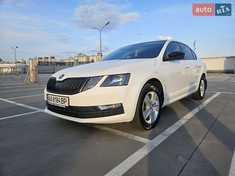 Лифтбек Skoda Octavia 2019 в Киеве