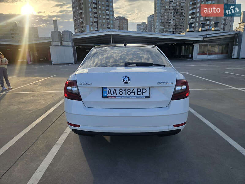 Лифтбек Skoda Octavia 2019 в Киеве