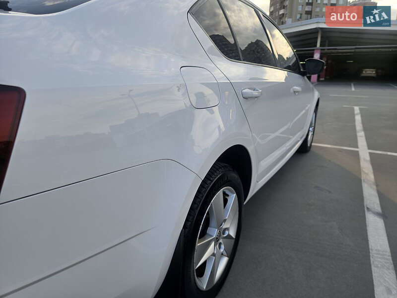 Лифтбек Skoda Octavia 2019 в Киеве