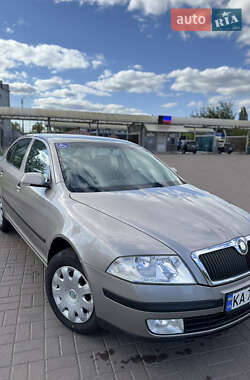 Лифтбек Skoda Octavia 2008 в 