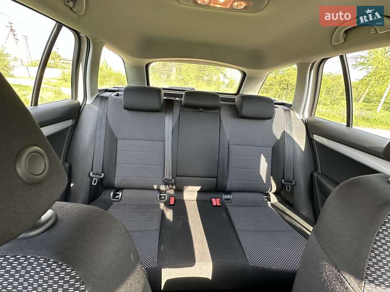 Универсал Skoda Octavia 2014 в Стрые