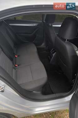 Лифтбек Skoda Octavia 2014 в 