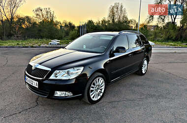 Універсал Skoda Octavia 2012 в 