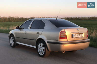 Ліфтбек Skoda Octavia 2005 в 