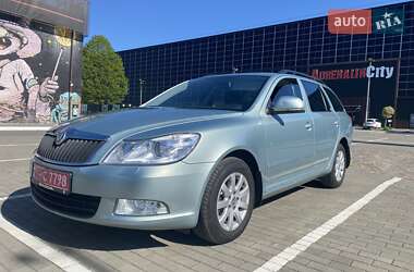 Универсал Skoda Octavia 2012 в 
