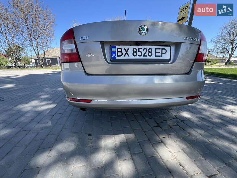 Лифтбек Skoda Octavia 2011 в Чемеровцах