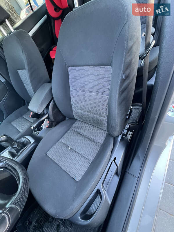 Лифтбек Skoda Octavia 2011 в Чемеровцах