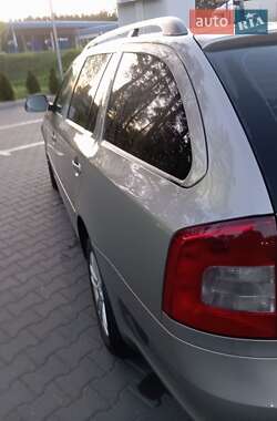 Універсал Skoda Octavia 2010 в 