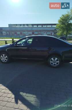 Лифтбек Skoda Octavia 2006 в 
