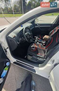 Ліфтбек Skoda Octavia 2012 в 