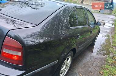 Лифтбек Skoda Octavia 1999 в 