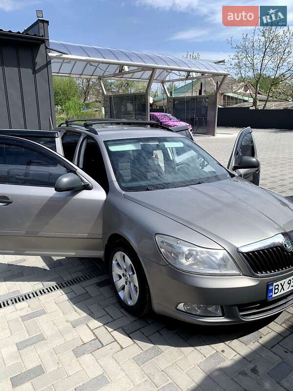 Універсал Skoda Octavia 2009 в Шепетівці
