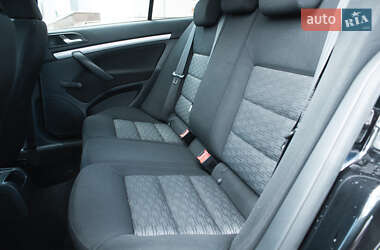 Лифтбек Skoda Octavia 2011 в 