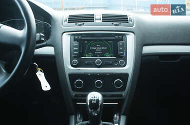 Лифтбек Skoda Octavia 2011 в 