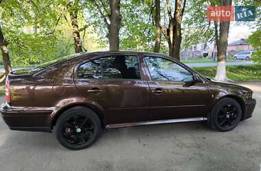 Ліфтбек Skoda Octavia 1998 в 