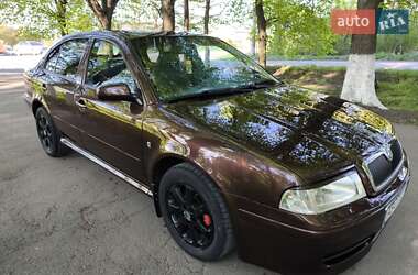 Ліфтбек Skoda Octavia 1998 в 