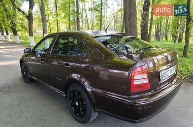 Ліфтбек Skoda Octavia 1998 в 