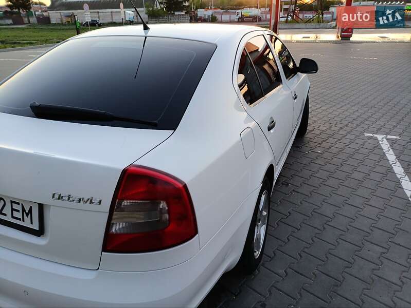 Лифтбек Skoda Octavia 2010 в Виннице