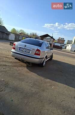 Ліфтбек Skoda Octavia 2001 в 