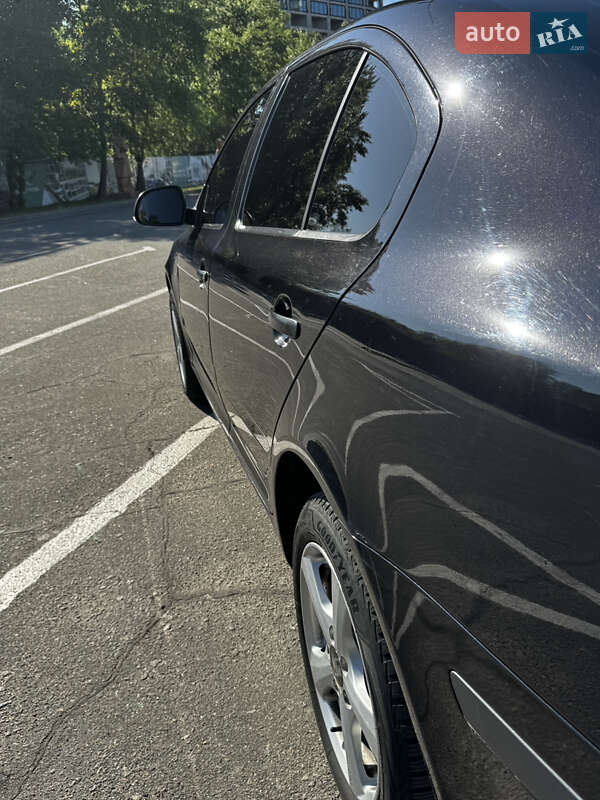 Лифтбек Skoda Octavia 2011 в Днепре