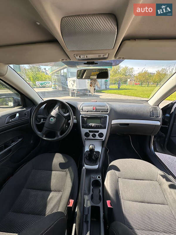 Лифтбек Skoda Octavia 2006 в Дрогобыче