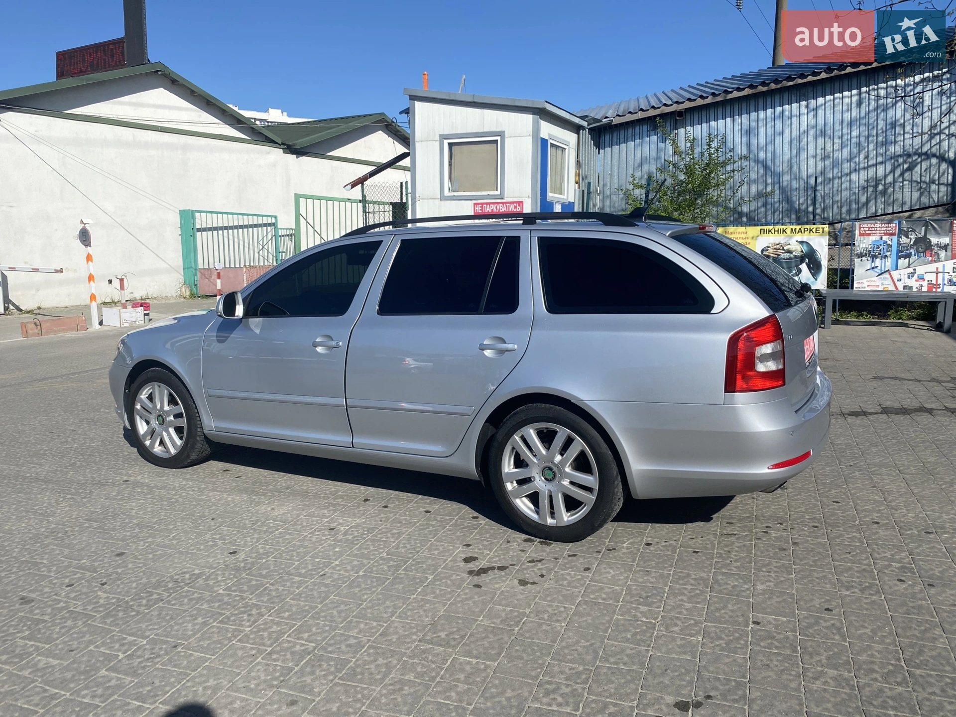 2011 Skoda Octavia - мініатюра 2