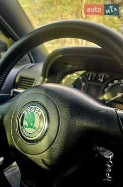Лифтбек Skoda Octavia 2008 в 