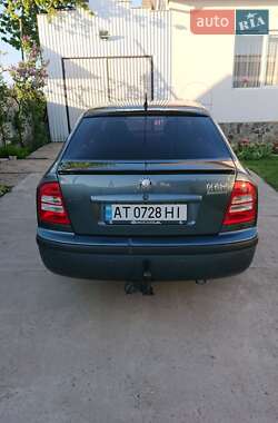 Лифтбек Skoda Octavia 2003 в 