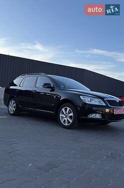 Универсал Skoda Octavia 2010 в Вознесенске