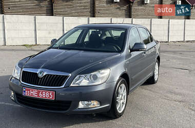 Лифтбек Skoda Octavia 2010 в 