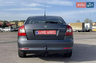 Лифтбек Skoda Octavia 2010 в 