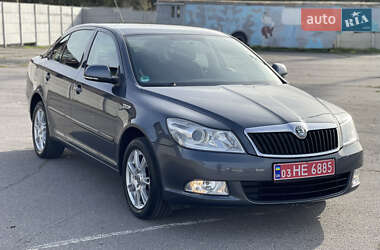 Лифтбек Skoda Octavia 2010 в 